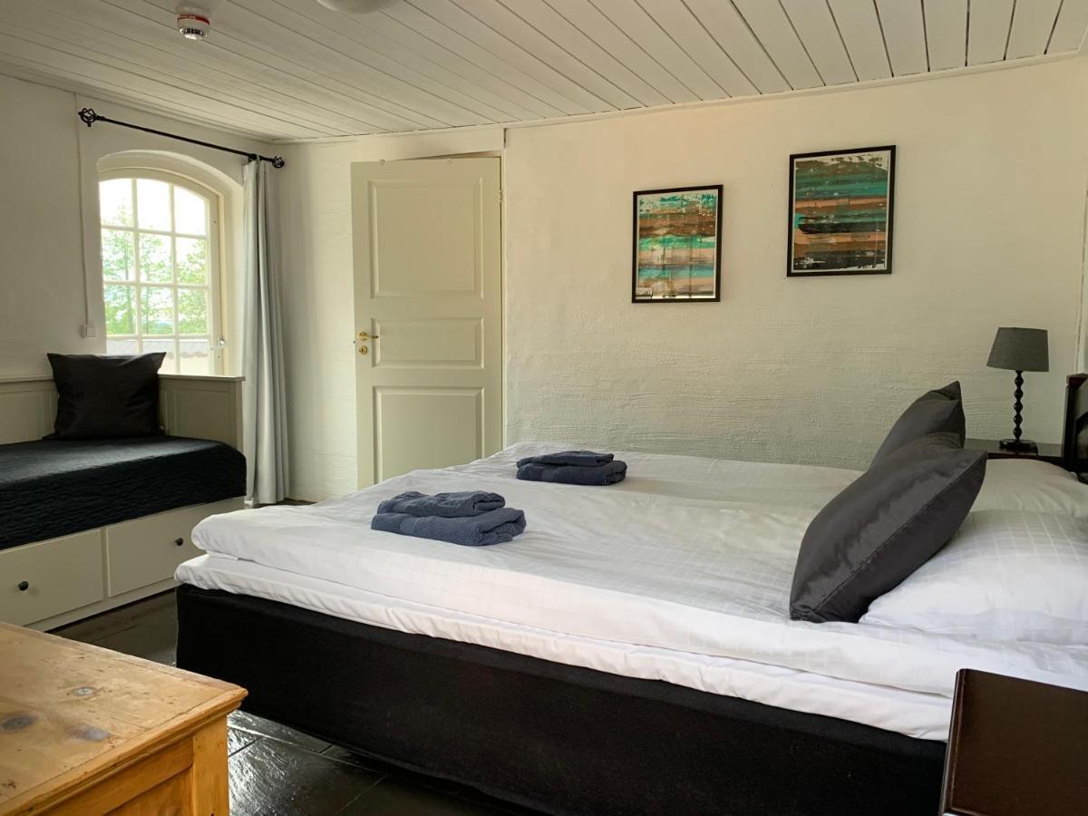 Husargardens Bed & Breakfast Sjöbo Екстериор снимка